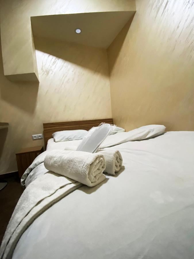 Domino Yerevan Hostel And Hotel Exterior foto