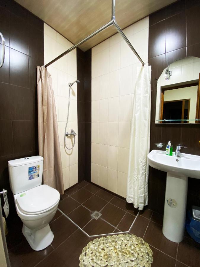 Domino Yerevan Hostel And Hotel Exterior foto
