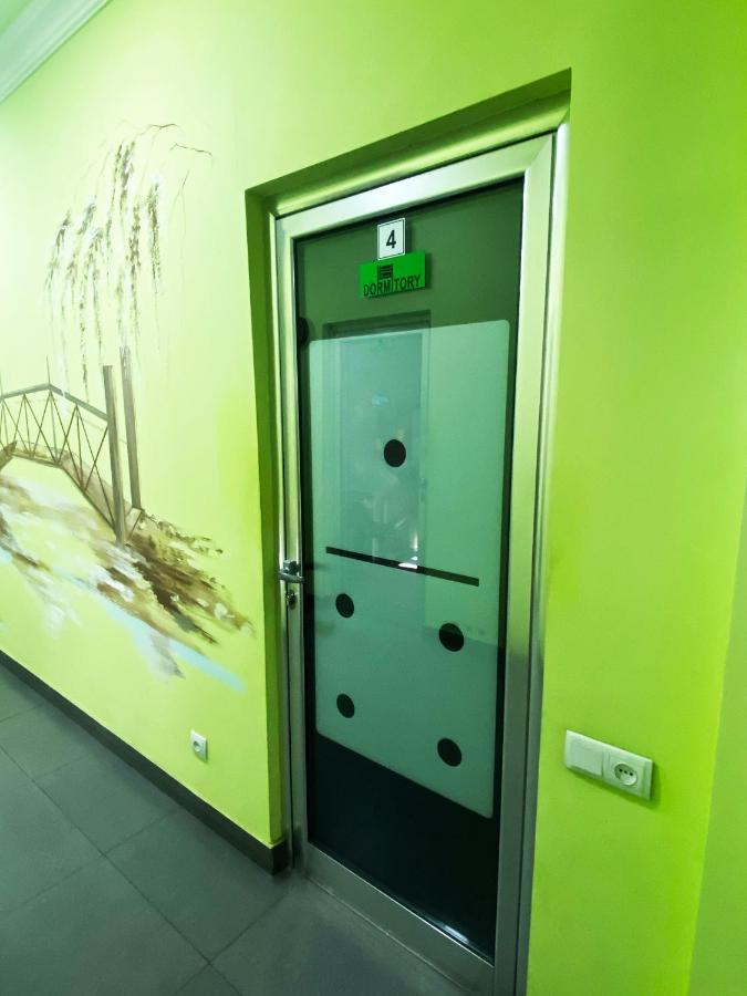 Domino Yerevan Hostel And Hotel Exterior foto