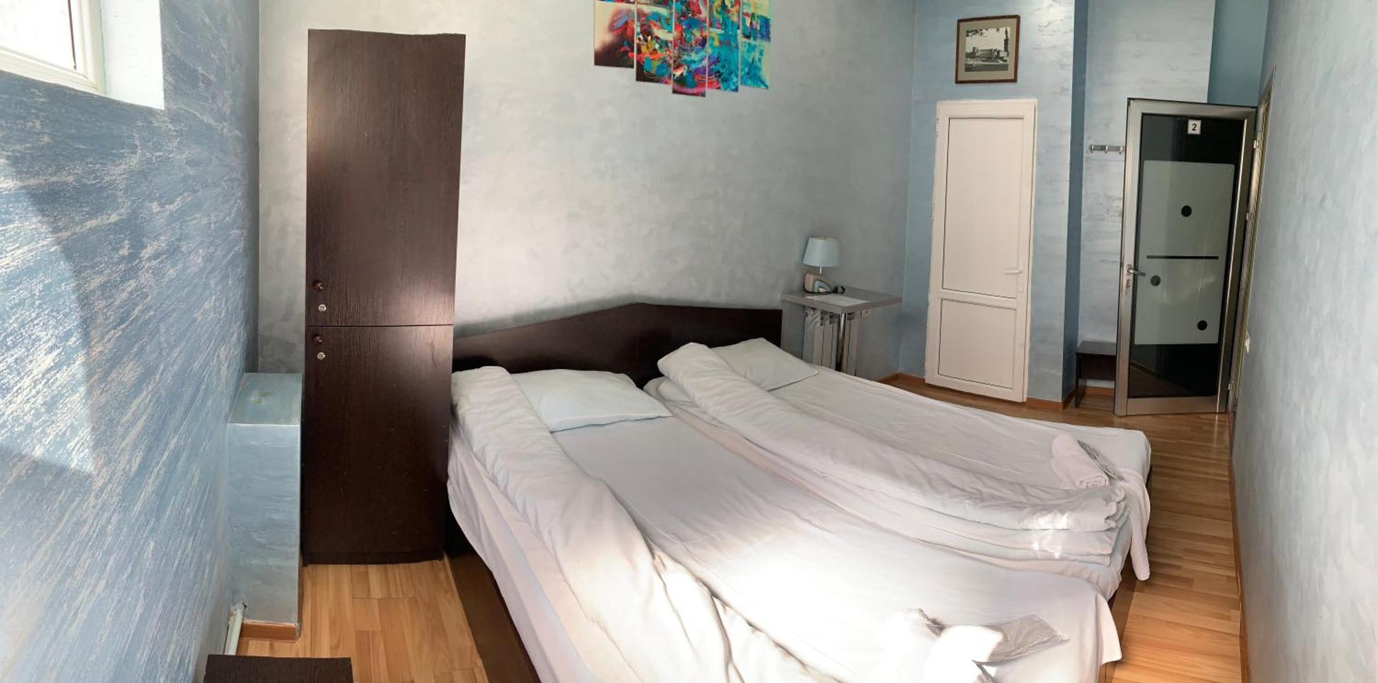 Domino Yerevan Hostel And Hotel Quarto foto